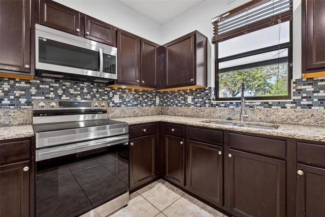 11561 SW 232nd Ln 11561, Homestead, FL 33032