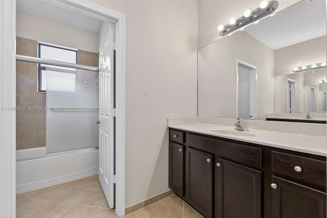 11561 SW 232nd Ln 11561, Homestead, FL 33032