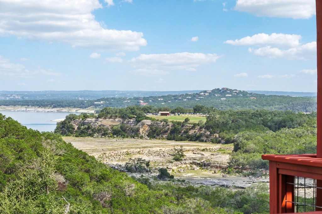 775 RAMBLEWOOD DR, Canyon Lake, TX 78133