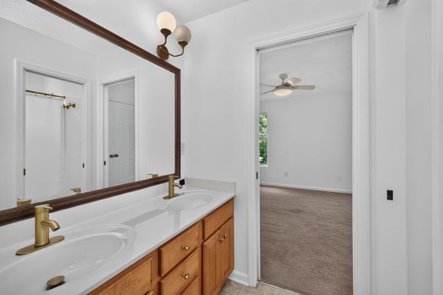 2513 Sun Seeker Court, Lexington, KY 40503