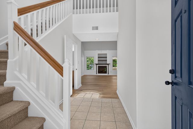 2513 Sun Seeker Court, Lexington, KY 40503