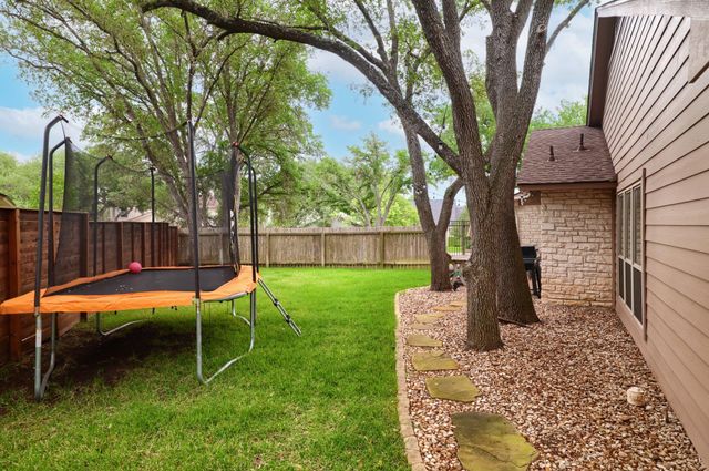 11200 Stormy Ridge RD, Austin, TX 78739