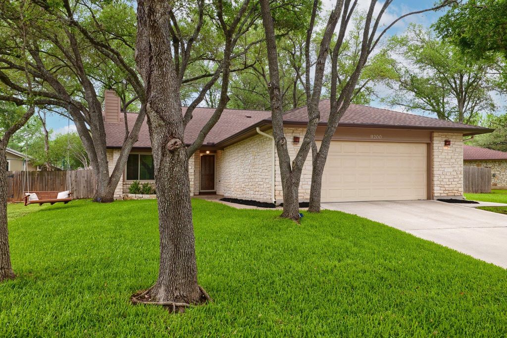 11200 Stormy Ridge RD, Austin, TX 78739