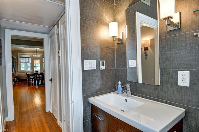 742 Washington Park Apt C2, Norfolk, VA 23517