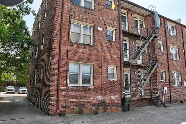 742 Washington Park Apt C2, Norfolk, VA 23517