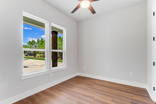 179 Rosebud Ranch RD, Bertram, TX 78605