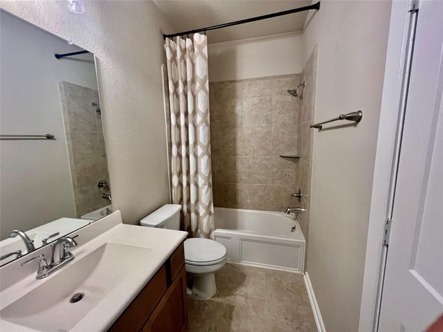 110 Handley Drive, Montgomery, TX 77316