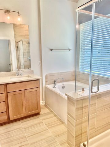 110 Handley Drive, Montgomery, TX 77316