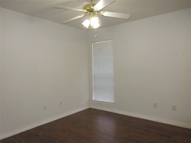 916 Willow Pond Street 916 & 918, College Station, TX 77845