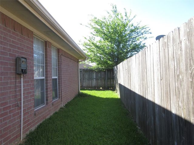 916 Willow Pond Street 916 & 918, College Station, TX 77845