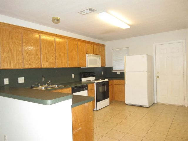 916 Willow Pond Street 916 & 918, College Station, TX 77845