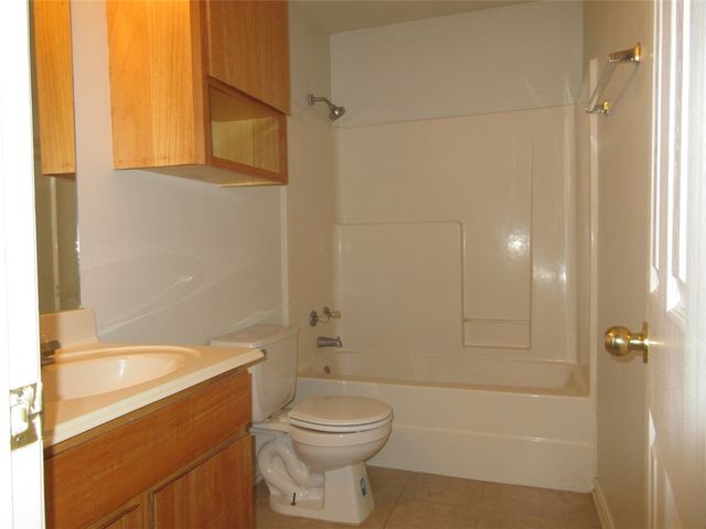 916 Willow Pond Street 916 & 918, College Station, TX 77845