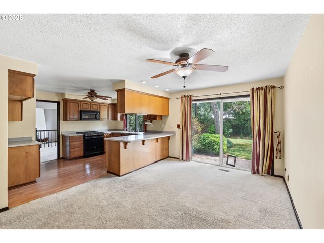 330 Ne 17TH Ave, Hillsboro, OR 97124