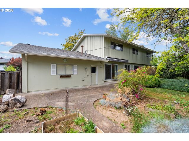 330 Ne 17TH Ave, Hillsboro, OR 97124