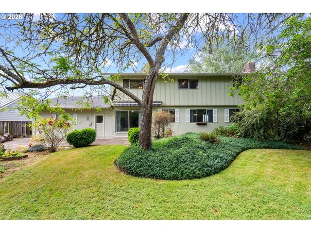 330 Ne 17TH Ave, Hillsboro, OR 97124