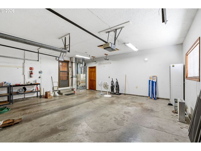 330 Ne 17TH Ave, Hillsboro, OR 97124