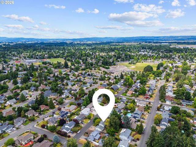 330 Ne 17TH Ave, Hillsboro, OR 97124