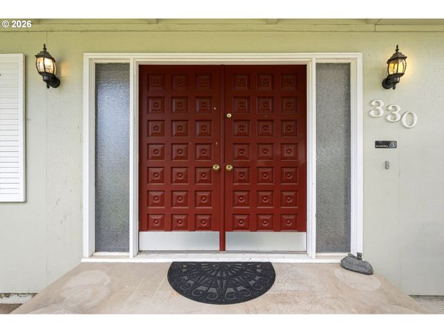330 Ne 17TH Ave, Hillsboro, OR 97124