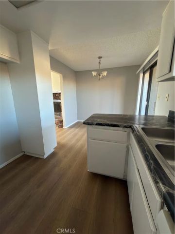 10547 Cochiti Road, Apple Valley, CA 92308