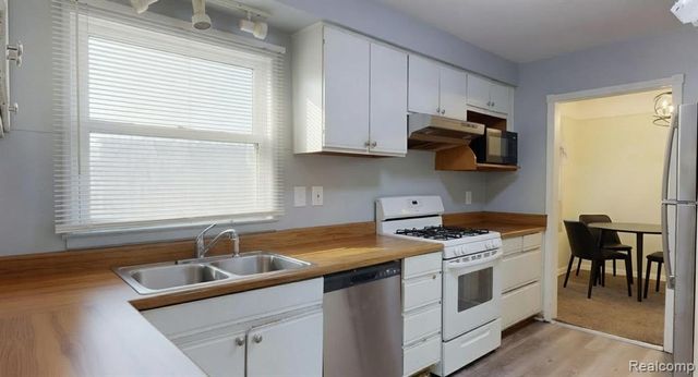 3209 Shawnee Avenue, Flint, MI 48507