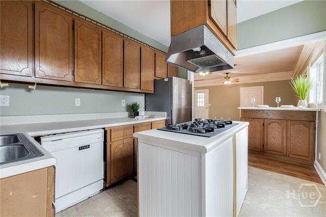 51 Travis Street, Savannah, GA 31406