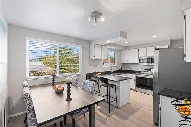 3492 W RIDGECREST DR, Taylorsville, UT 84129