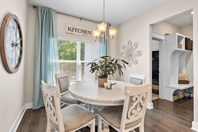 1327 Batbriar Rd, Murfreesboro, TN 37128