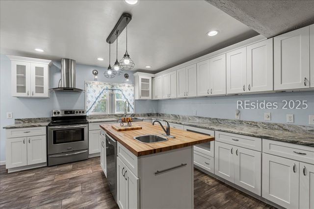 2446 Bees Creek Rd, Ridgeland, SC 29936