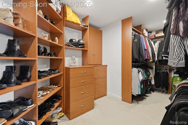 1779 Kinghill Drive, Commerce Charter Township, MI 48382