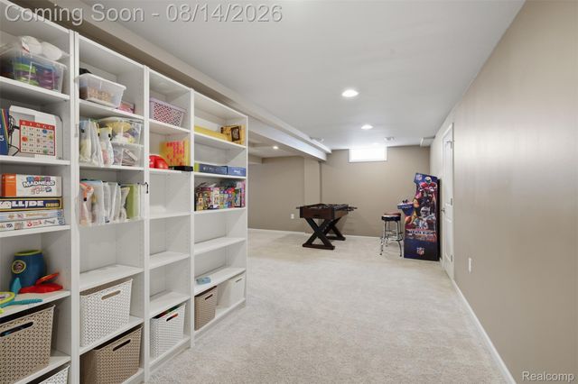 1779 Kinghill Drive, Commerce Charter Township, MI 48382