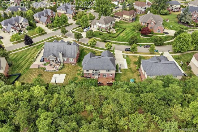1779 Kinghill Drive, Commerce Charter Township, MI 48382