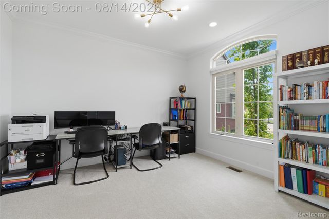 1779 Kinghill Drive, Commerce Charter Township, MI 48382