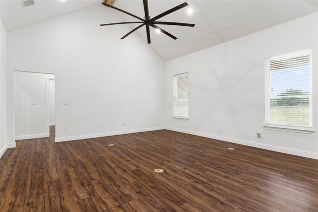 1754 Riverview Drive, Cleburne, TX 76033