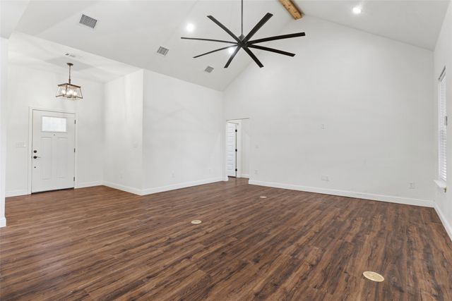 1754 Riverview Drive, Cleburne, TX 76033