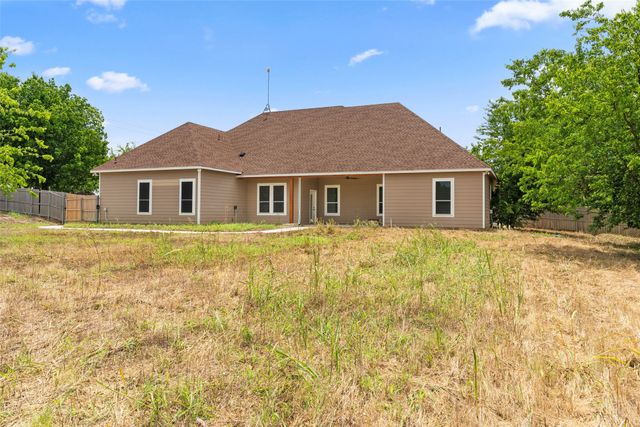 1754 Riverview Drive, Cleburne, TX 76033
