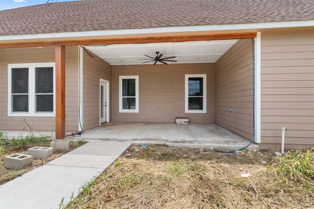 1754 Riverview Drive, Cleburne, TX 76033