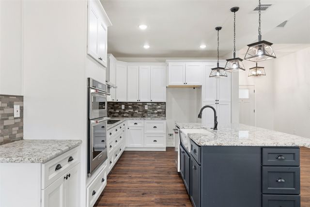 1754 Riverview Drive, Cleburne, TX 76033
