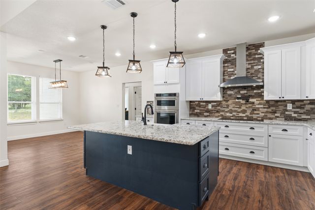 1754 Riverview Drive, Cleburne, TX 76033