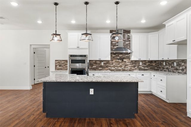 1754 Riverview Drive, Cleburne, TX 76033