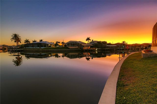 3302 NW 2ND TERRACE, Cape Coral, FL 33993