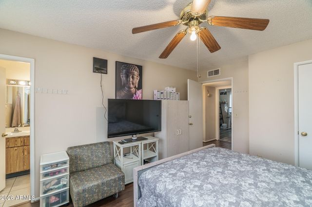 2602 E GROVERS Avenue, Phoenix, AZ 85032