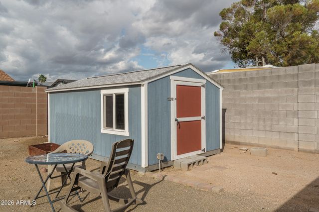 2602 E GROVERS Avenue, Phoenix, AZ 85032