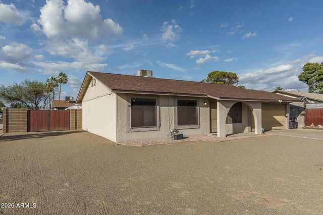 2602 E GROVERS Avenue, Phoenix, AZ 85032