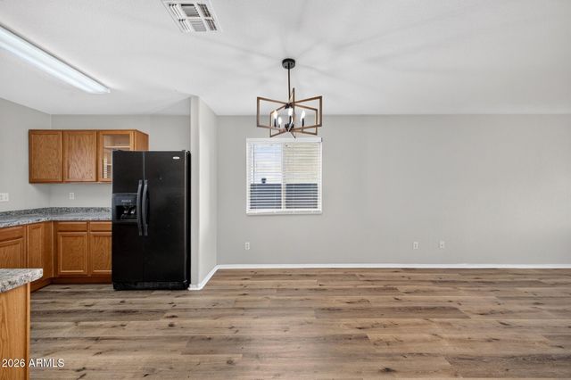 907 E COWBOY COVE Trail, San Tan Valley, AZ 85143