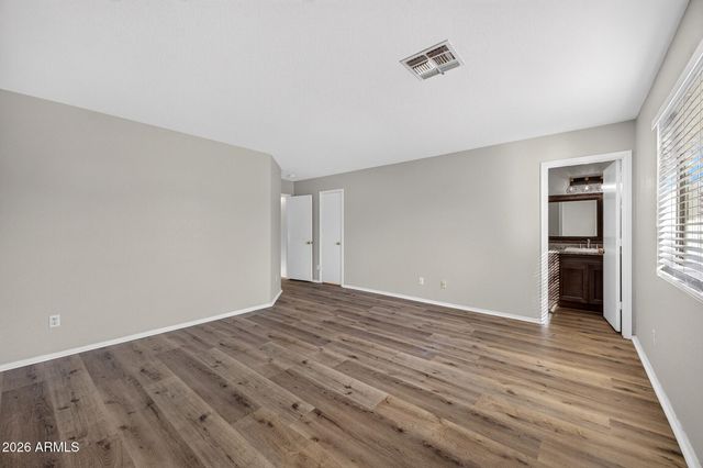 907 E COWBOY COVE Trail, San Tan Valley, AZ 85143