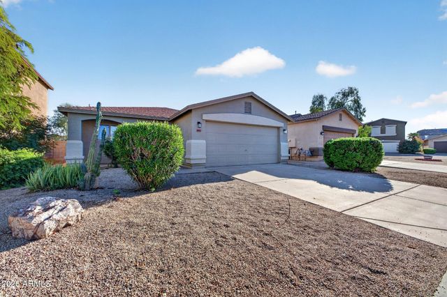 907 E COWBOY COVE Trail, San Tan Valley, AZ 85143