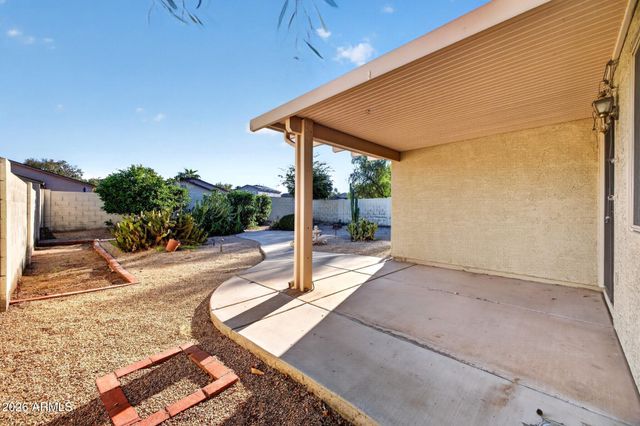907 E COWBOY COVE Trail, San Tan Valley, AZ 85143