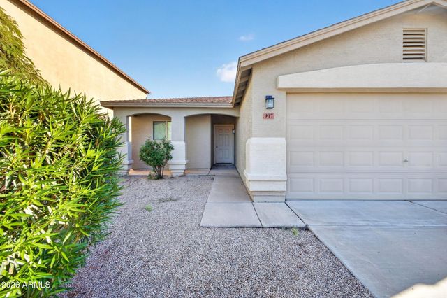 907 E COWBOY COVE Trail, San Tan Valley, AZ 85143