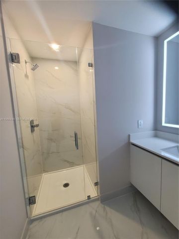 700 NE 24th St 4403, Miami, FL 33137