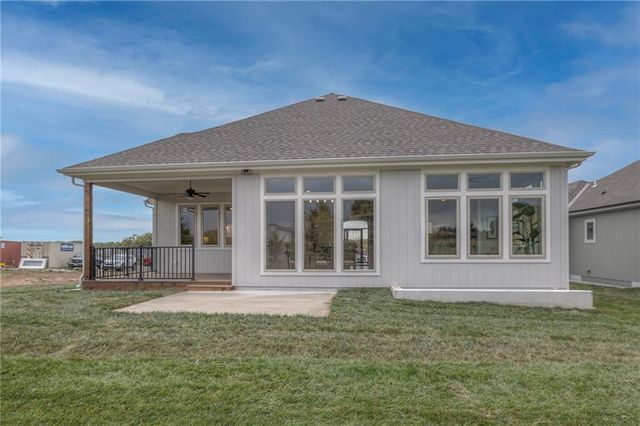 13845 Westgate Street, Overland Park, KS 66221